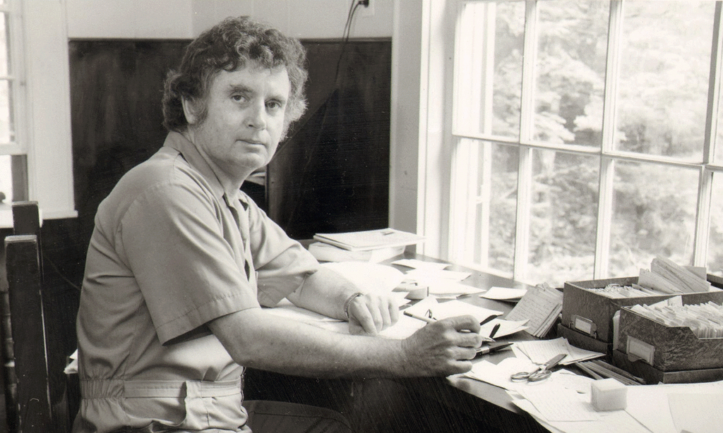 Arnold T. Schwab in Mansfield Studio in 1973. (Photo by Bernice Perry courtesy of the Milford NH Historical Society)